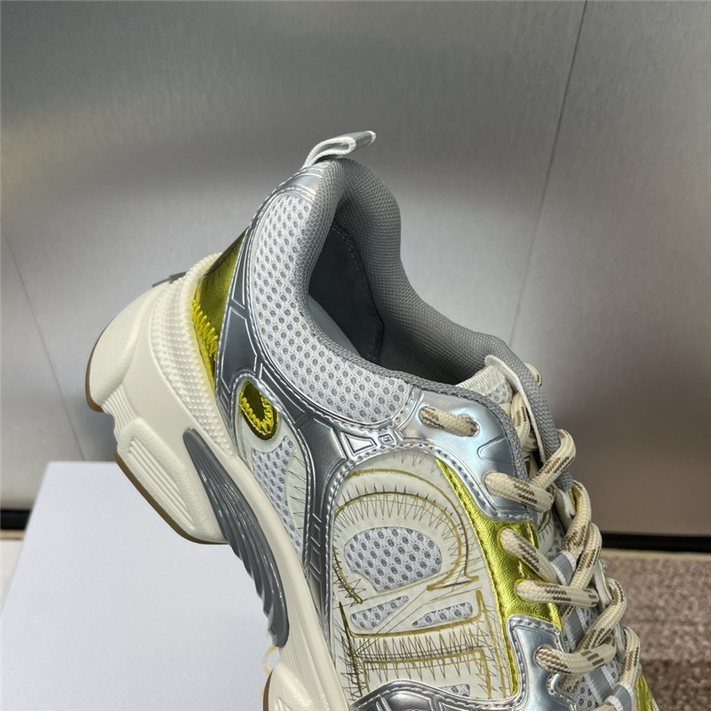 D10r chrono sneakers gold