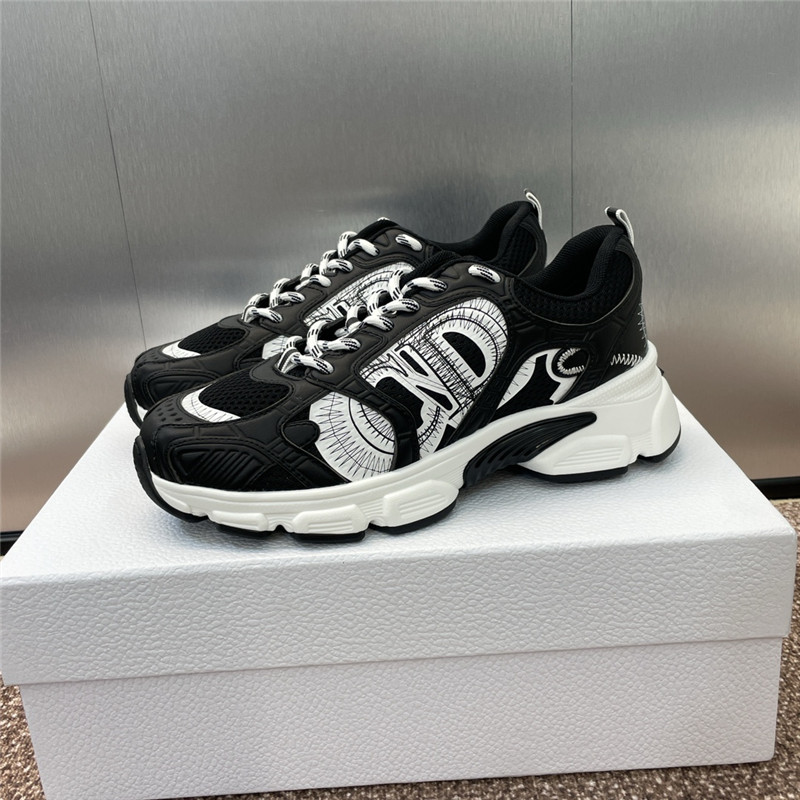 D10r chrono sneakers black and white