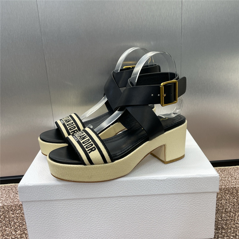 D10r dway heeled sandal natural raffia with black calfskin