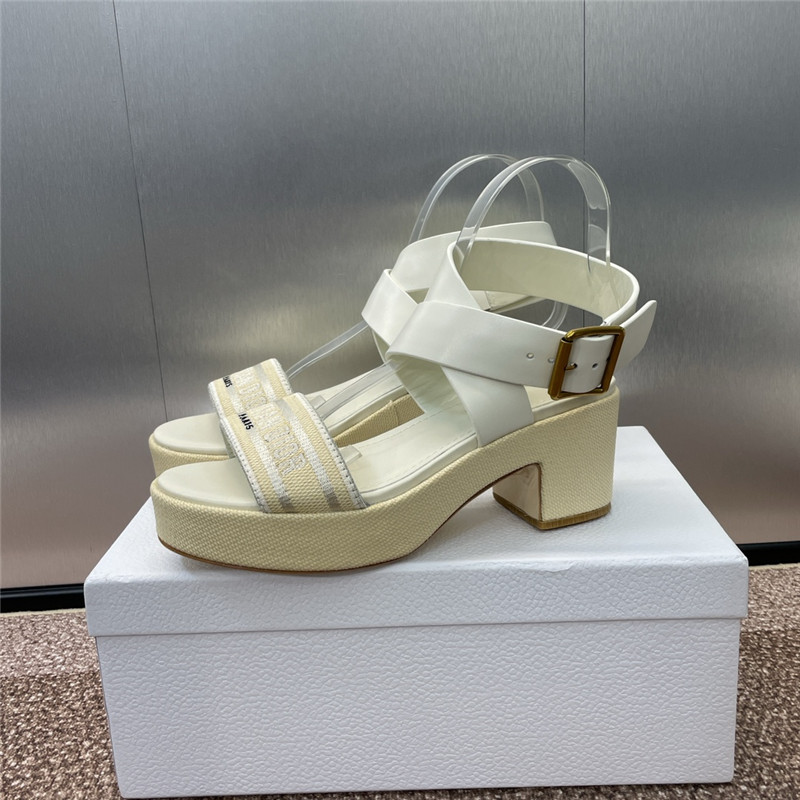 D10r dway heeled sandal natural raffia with ivory calfskin