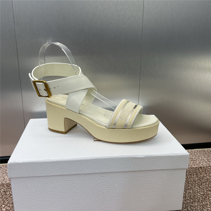 D10r dway heeled sandal natural raffia with ivory calfskin