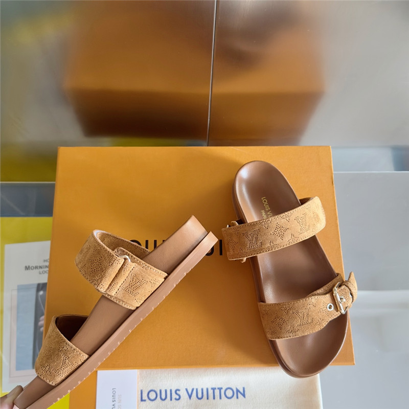 l0vis Vvtt0n bom dia flat comfort mule beige