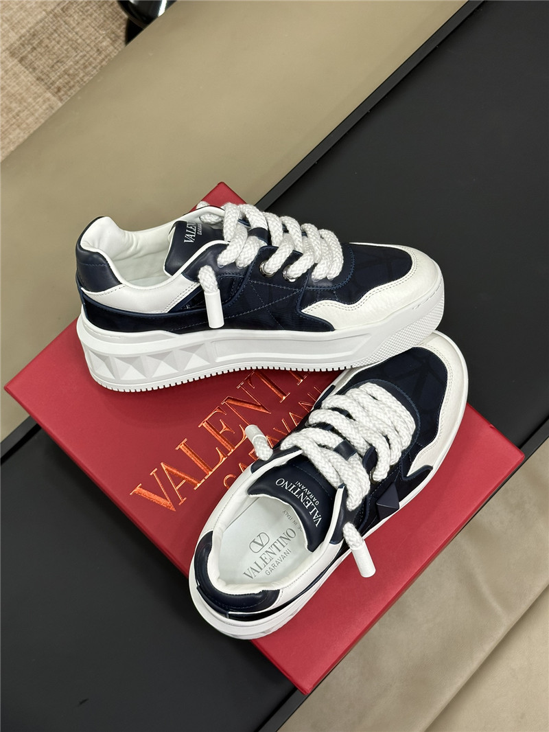 Va1e*ntin0 one stud xl low-top sneakers