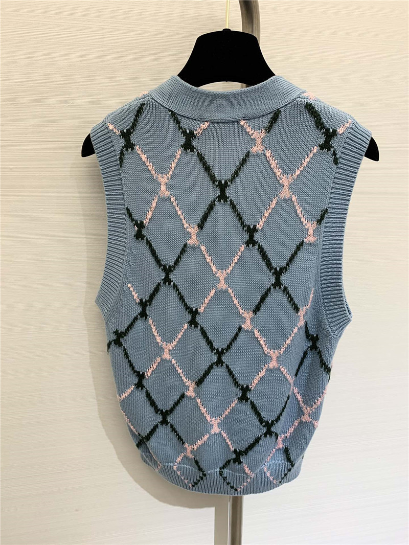 Ch**el knitted   collar vest replica d&g clothing