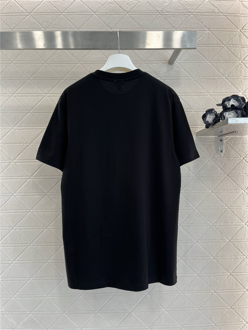 L0ew* logo-embroidered black t-shirt