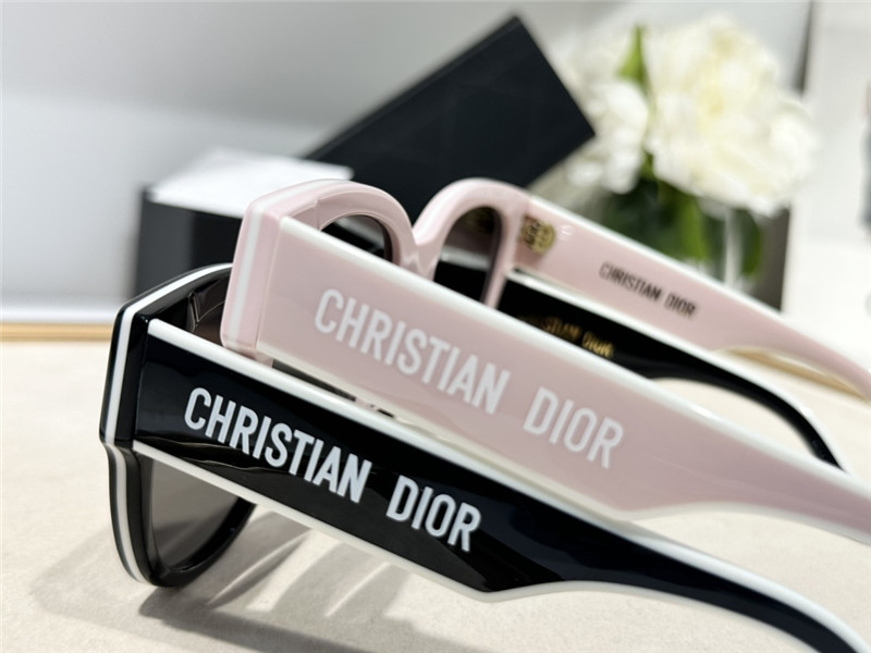 D10r butterfly frame sunglasses