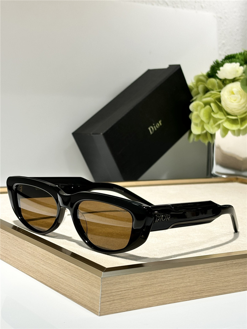 D10r square sunglasses