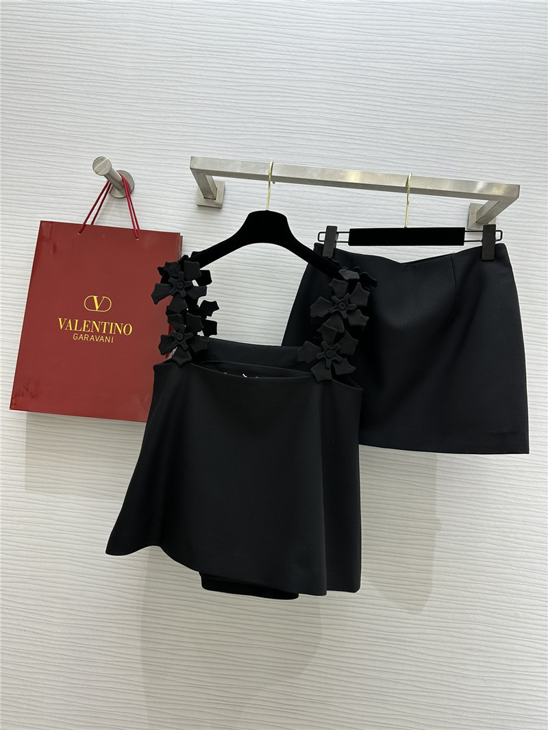 Va1e*ntin0 three-dimensional pile flower suit replica d&g clothing