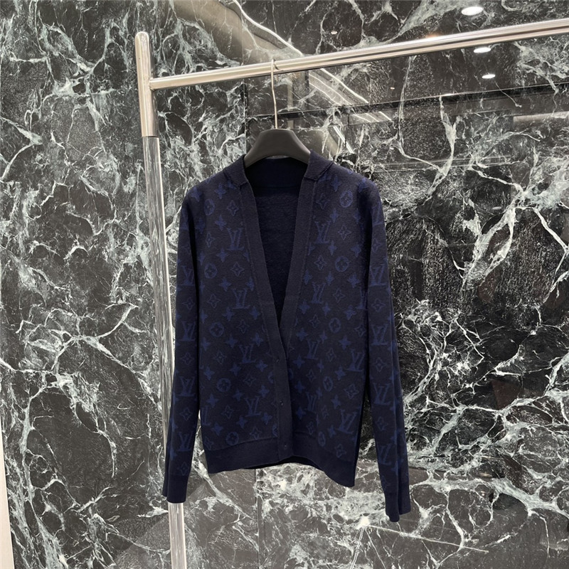 l0vis Vvtt0n lv new monogram knitted cardigan replica clothes