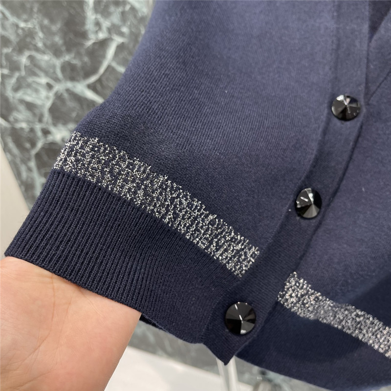 l0vis Vvtt0n lv new monogram knitted cardigan replica clothes
