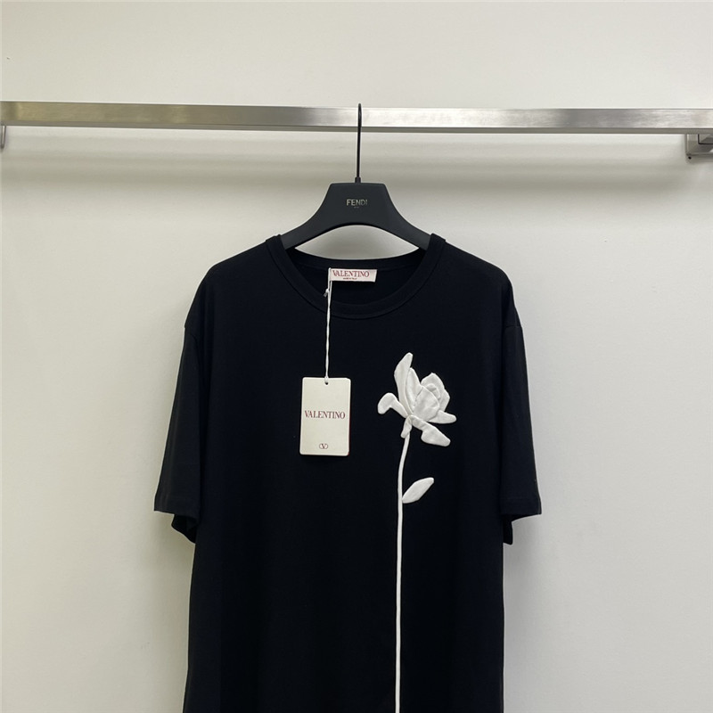 Va1e*ntin0 cotton t-shirt cheap replica designer clothes