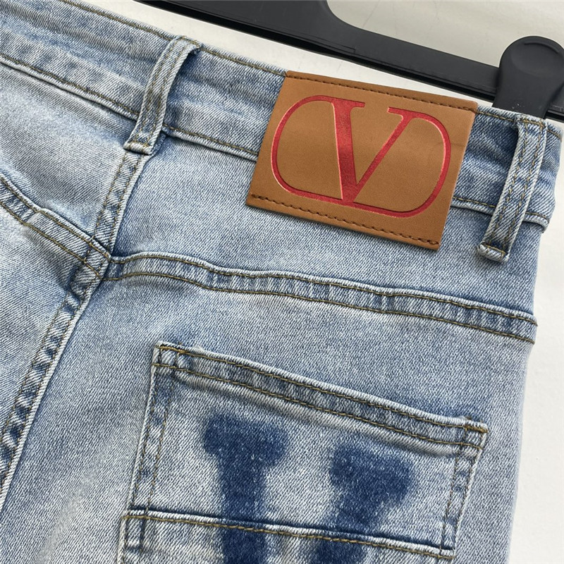 Va1e*ntin0 classic printed jeans replicas clothes