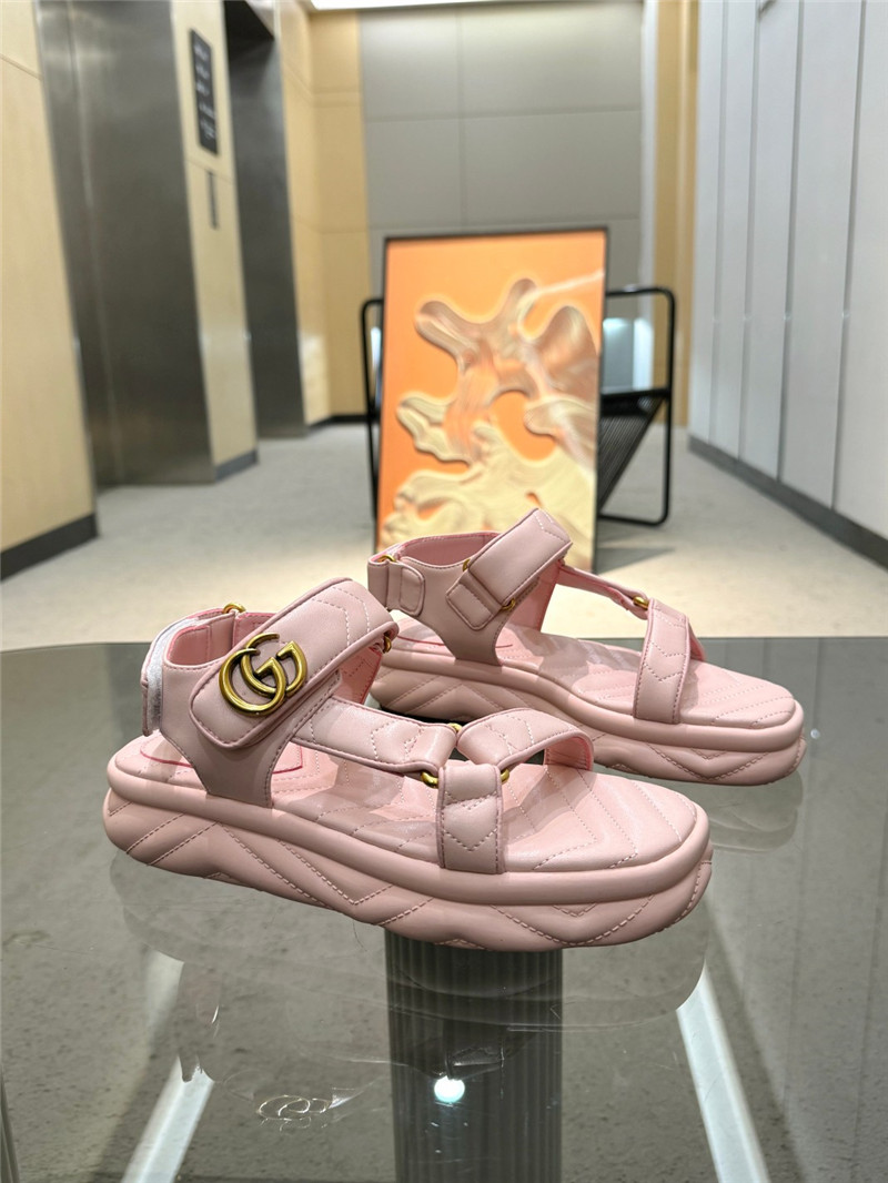 Gvc*1 double g strappy house sandals in pink quilted leather