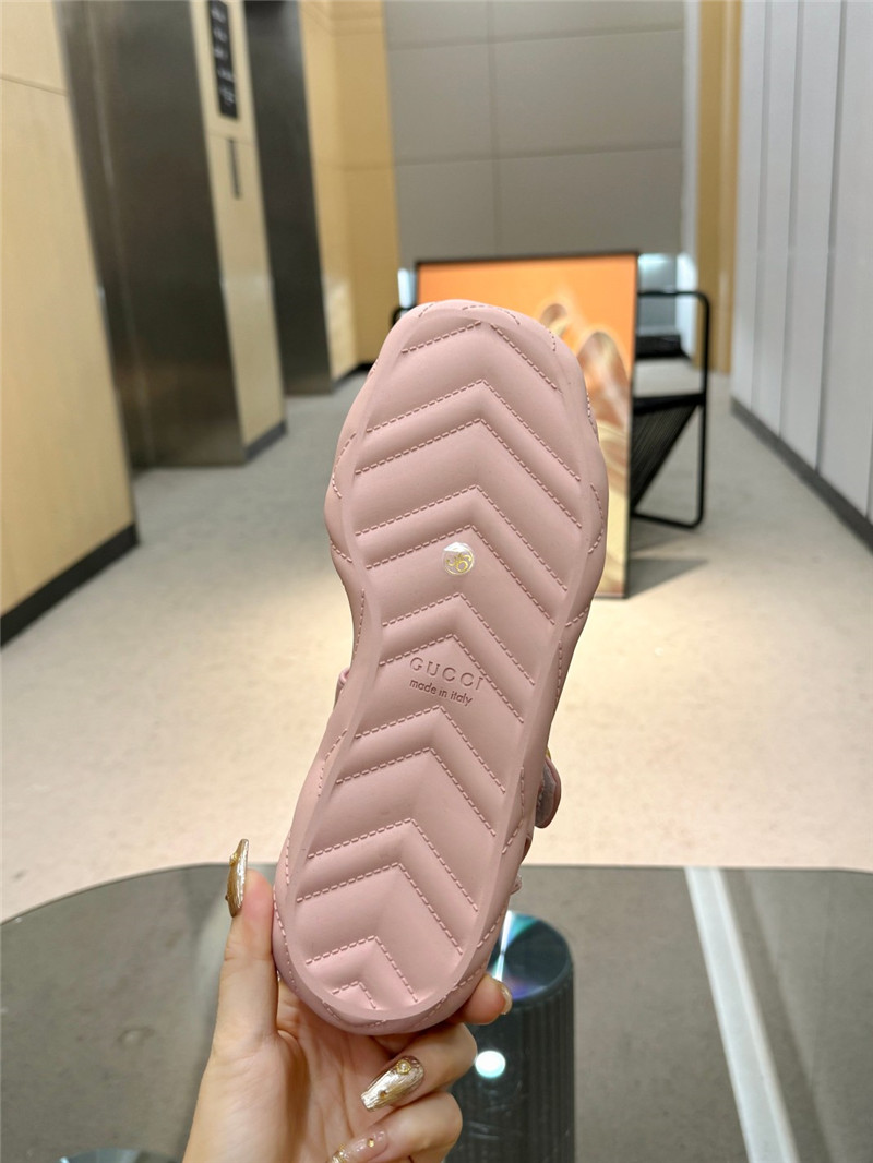 Gvc*1 double g strappy house sandals in pink quilted leather