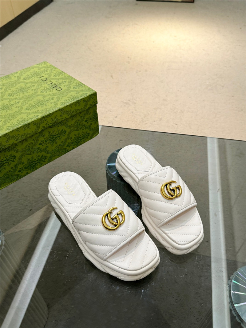 Gvc*1 gg marmont white quilted leather slide sandals
