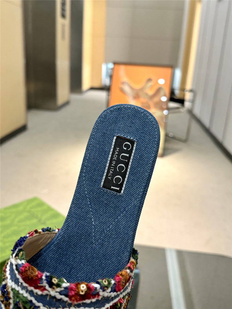 Gvc*1 slide sandals with floral embroidery in blue denim