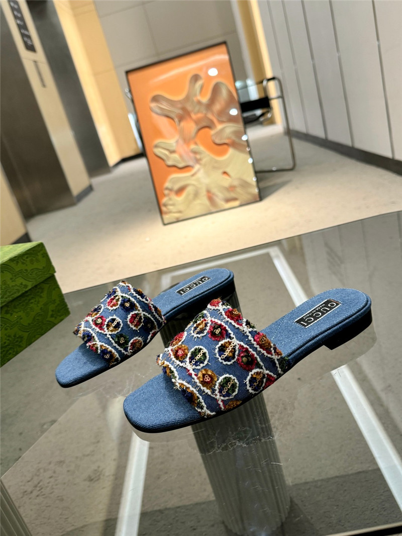 Gvc*1 slide sandals with floral embroidery in blue denim