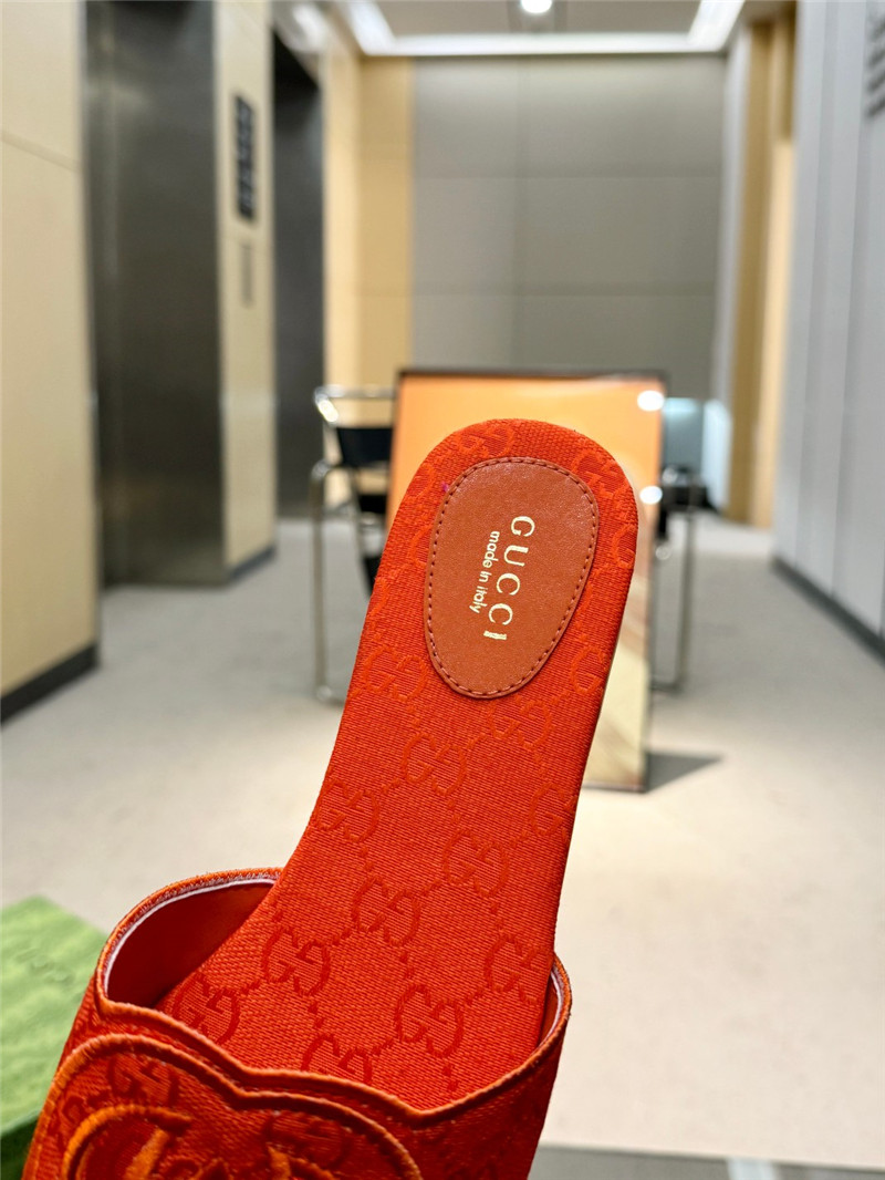 Gvc*1 interlocking g slide sandal in orange gg canvas