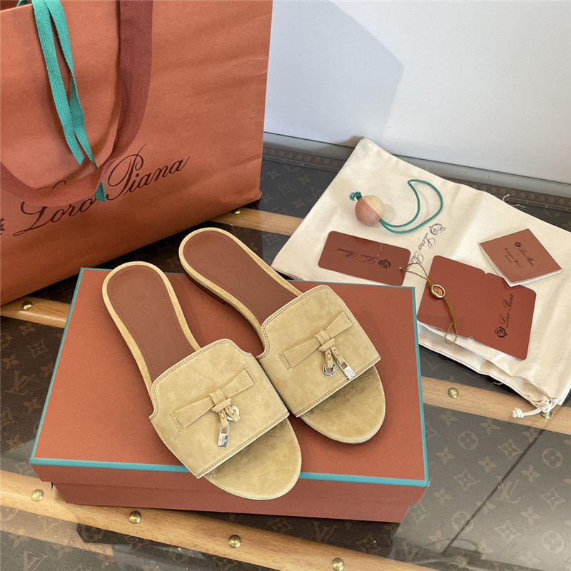 L0r0 P1ana summer charms sandals in egyptian rock suede