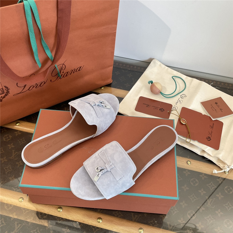 L0r0 P1ana summer charms sandals in powder pearl suede