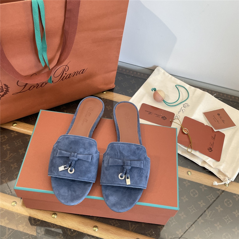 L0r0 P1ana summer charms sandals in zircon suede goatskin