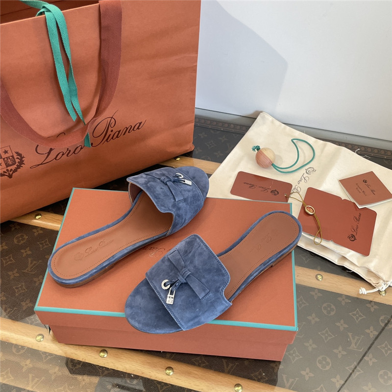 L0r0 P1ana summer charms sandals in zircon suede goatskin