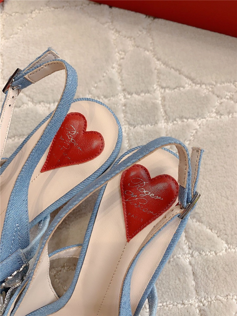 Roger Vivier Virgule Flower Blue Canvas Slingback Pumps