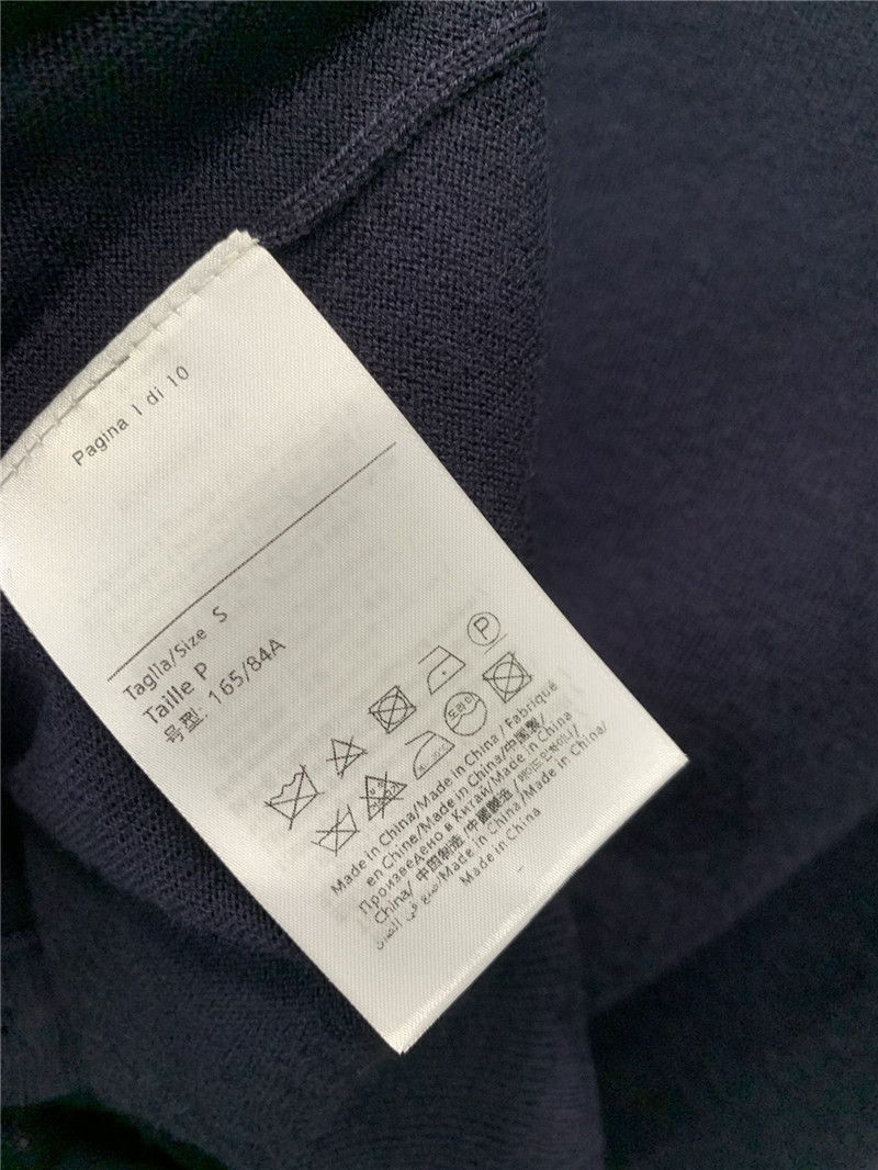 Va1e*ntin0 long sleeve knitted cardigan replica clothing sites