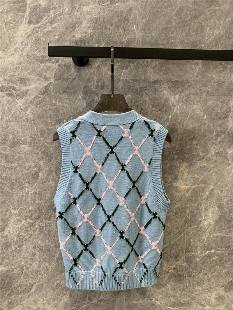 Ch**el knitted v-neck vest replica designer clothes