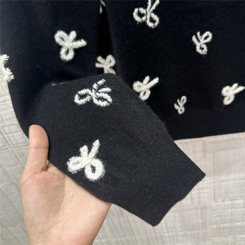 Ch**el bow intarsia cashmere sweater replica designer clothes