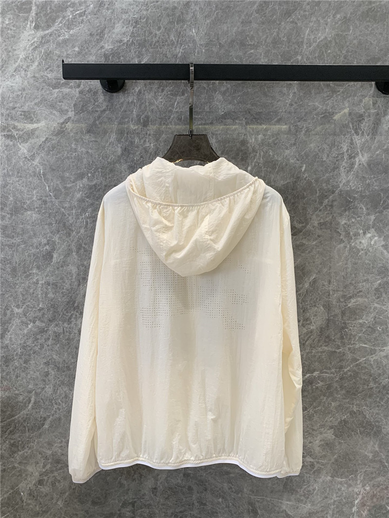 Bv*b*rry lightweight sun protection hooded jacket replica clothing