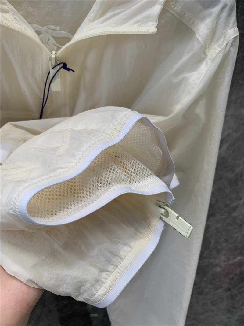 Bv*b*rry lightweight sun protection hooded jacket replica clothing