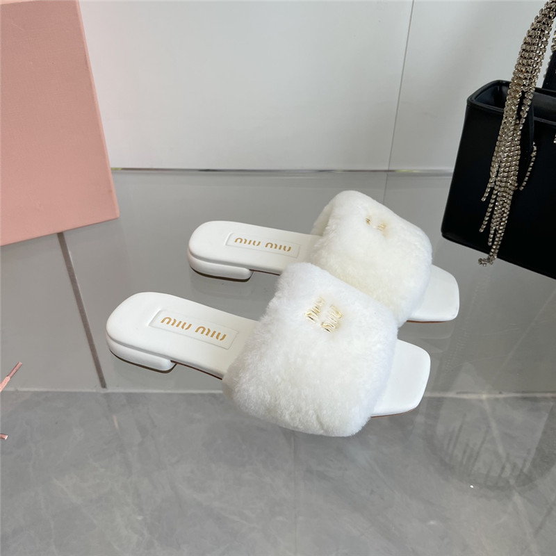 Miu Miu White Matelassé Fur Slides with Metal Lettering