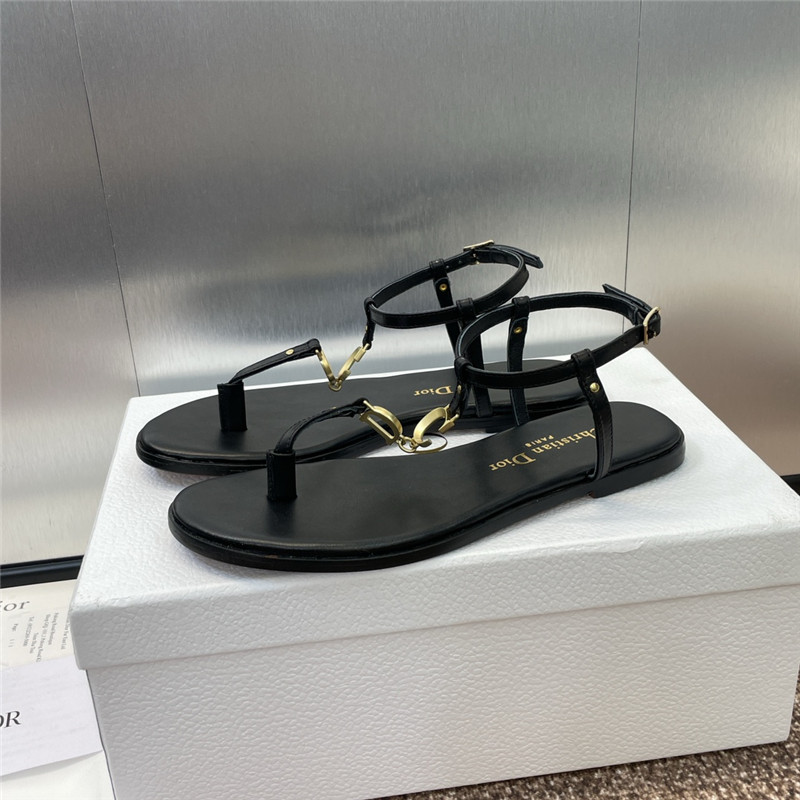 c’est D10r black calfskin thong sandals