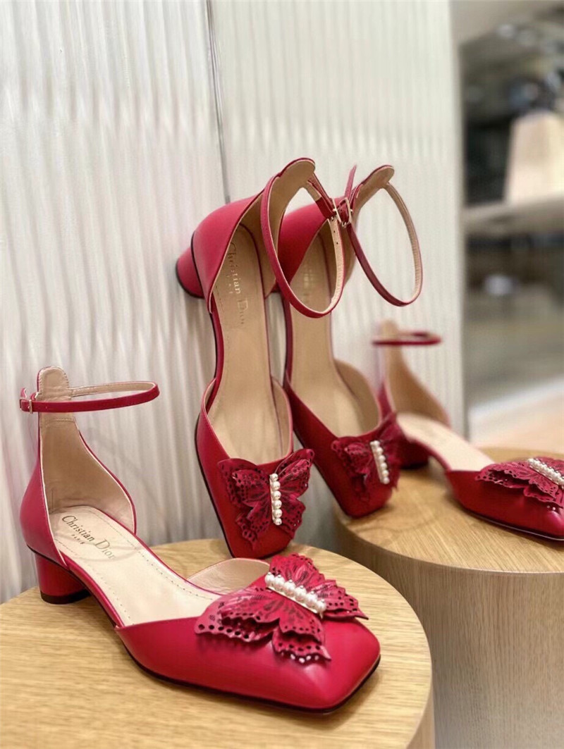 D10r tale butterfly beaded pumps in burgundy leather