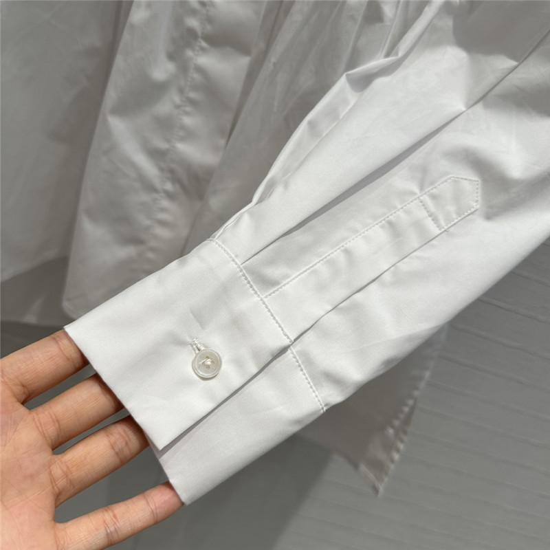 Va1e*ntin0 palace style beaded collar shirt replicas clothes