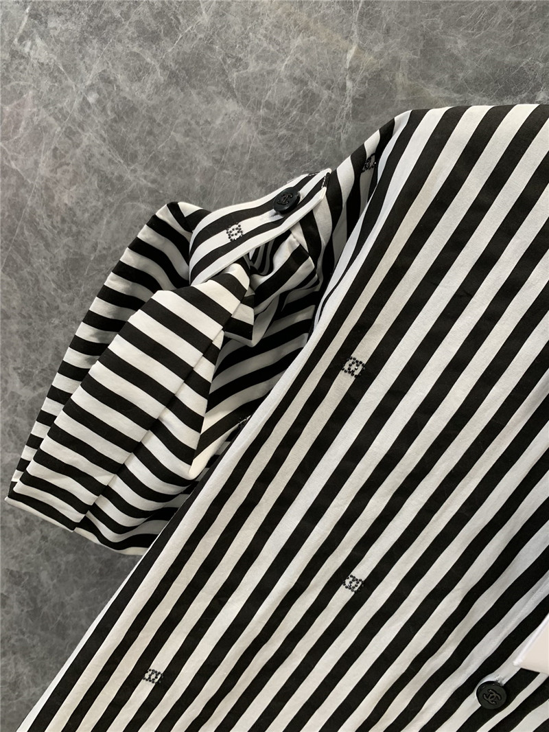 Ch**el black white striped short-sleeved shirt