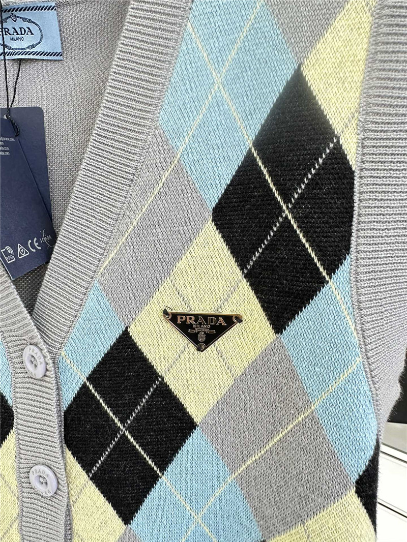 Pra*a preppy knitted vest replica clothing