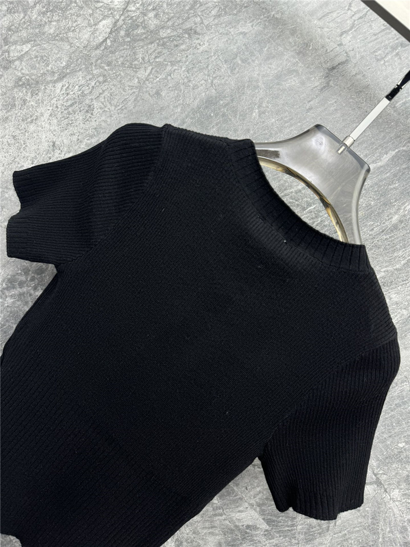 Ce1i*e embroidered knitted short-sleeved top replica d&g clothing