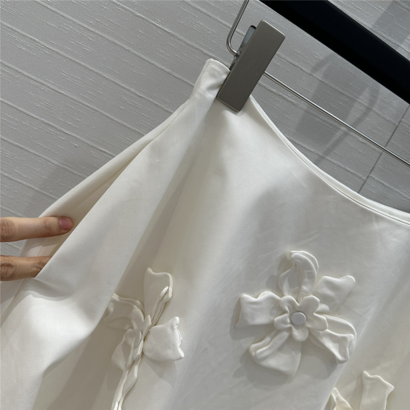 Va1e*ntin0 hibiscus series skirt replicas clothes