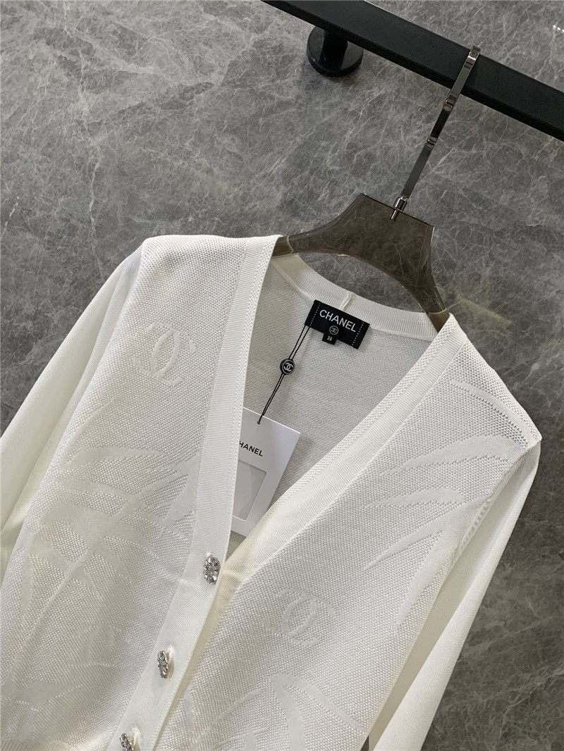 Ch**el v-neck single-breasted jacquard knit cardigan replica clothes