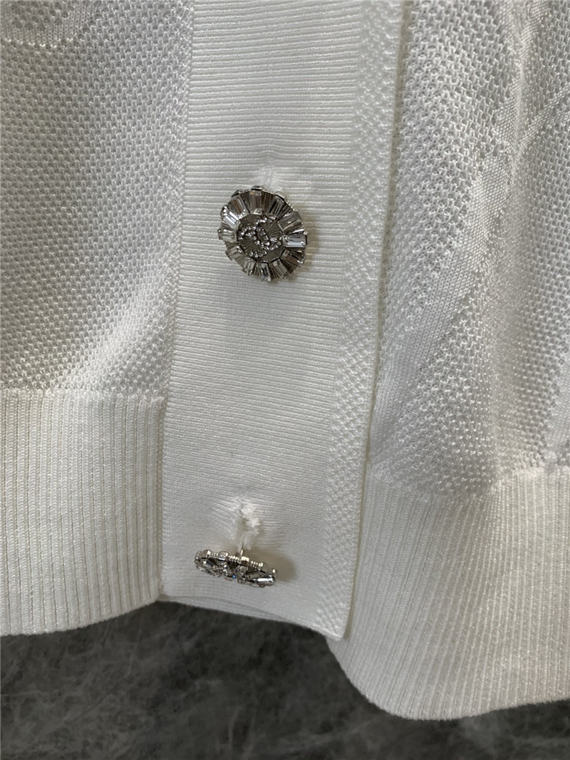 Ch**el v-neck single-breasted jacquard knit cardigan replica clothes