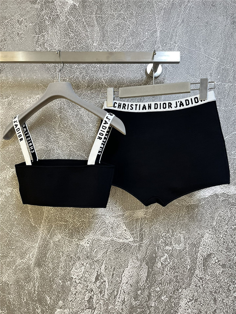 D10r solid color base inner suit replica designer clothes