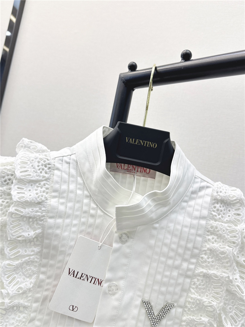 Va1e*ntin0 hollow lace flower patchwork shirt replica clothing sites