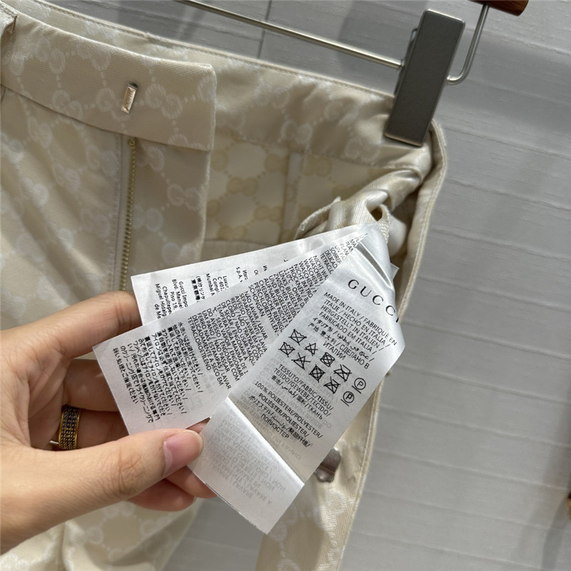 Gvc*1 ivory white old flower jacquard shorts replica clothing sites