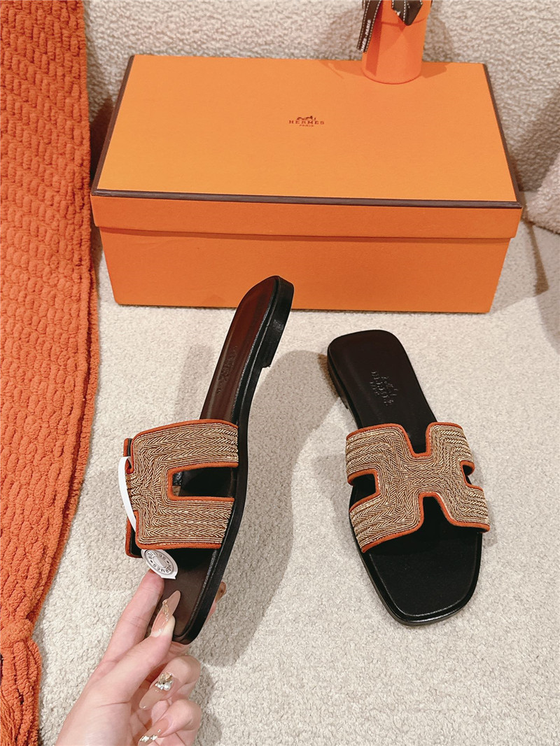 H**me5 oran sandal in turin red suede goatskin and dabka