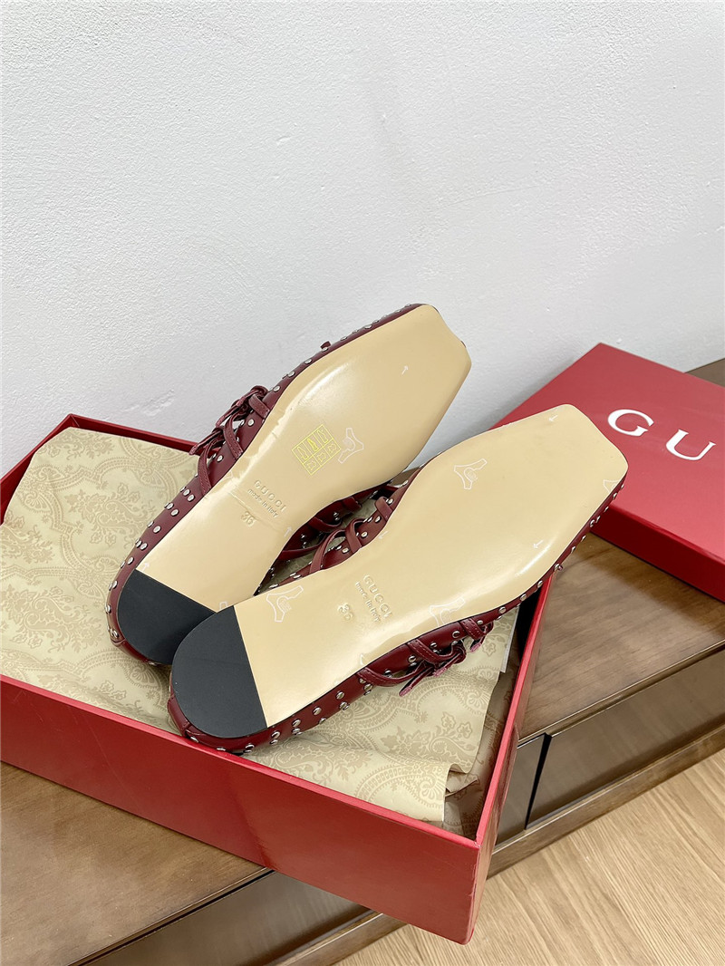 Gvc*1  burgundy horsebit ballet flats