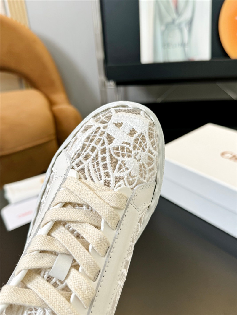 Chloé Lauren Sneaker in Mild Beige Lace & Leather