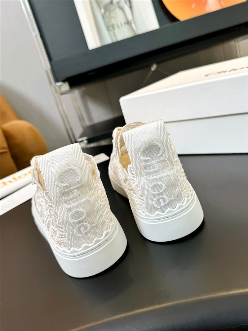 Chloé Lauren Sneaker in Mild Beige Lace & Leather