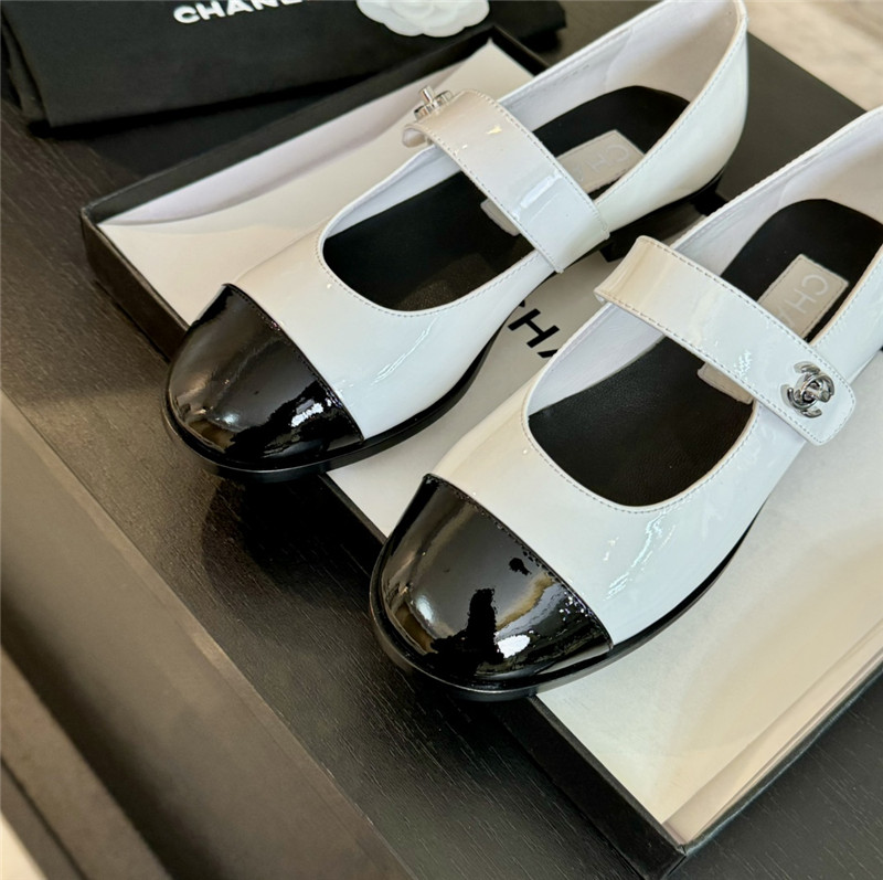 Ch**el silver interlock mary janes in white patent calfskin